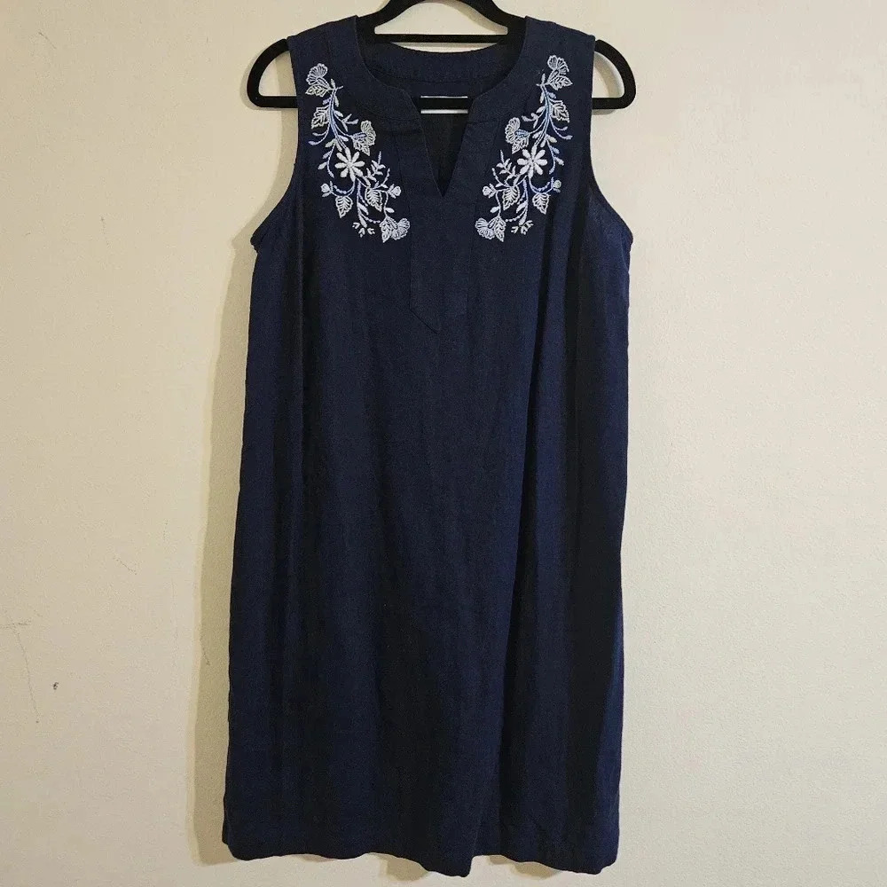 Croft & Barrow Embroidered Splitneck Dress